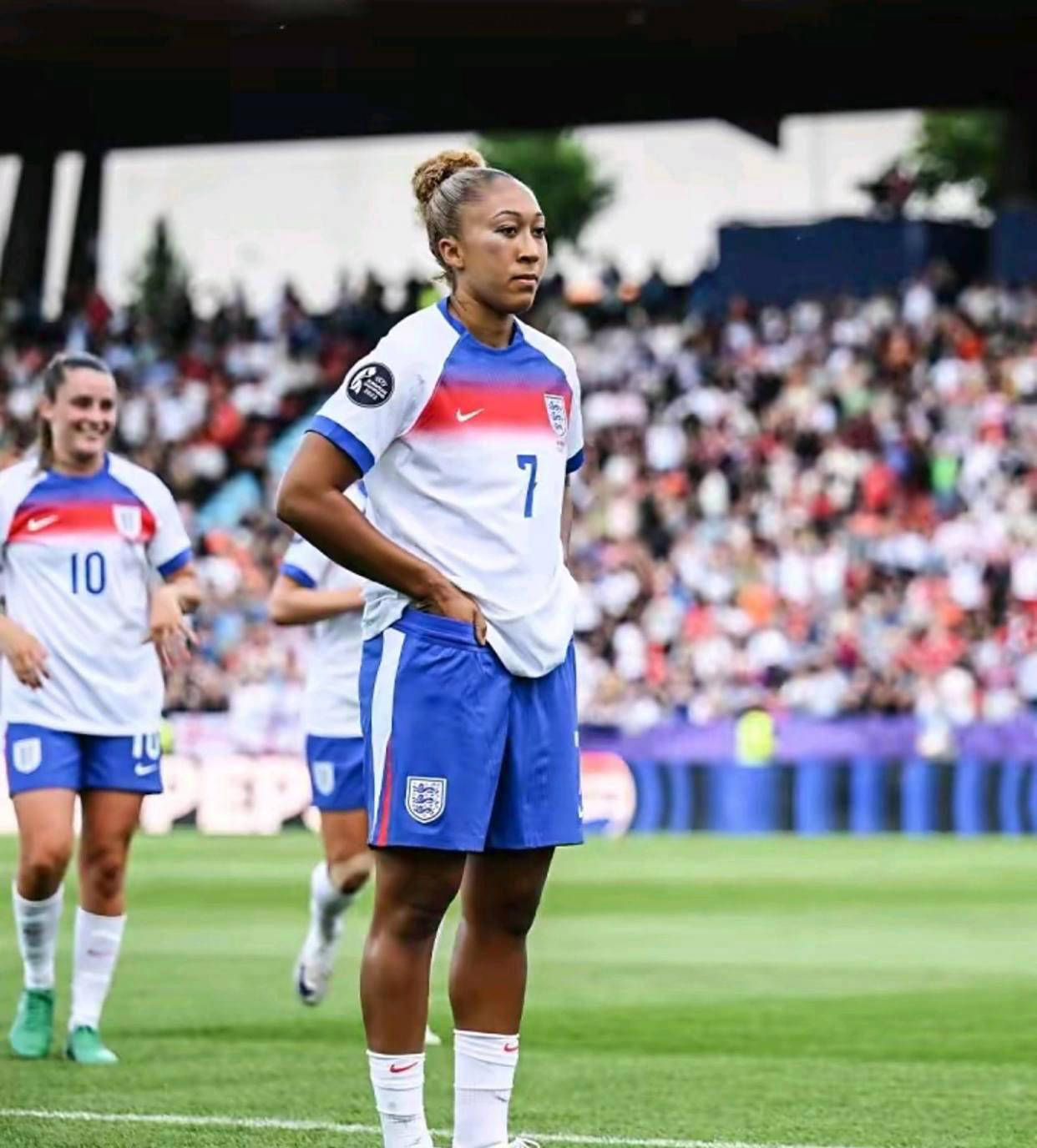 荷兰队在女足比赛中实现完美表现! 荷兰队在女足比赛中实现完美表现!